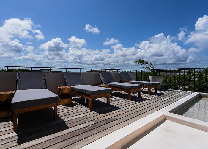 Apartment Penthouse With Private Jungle, Pool, Downtown